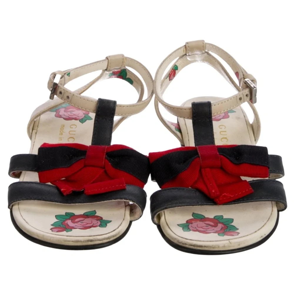 Gucci White/Blue Leather Vintage Bow T Strap Open Toe Sandal